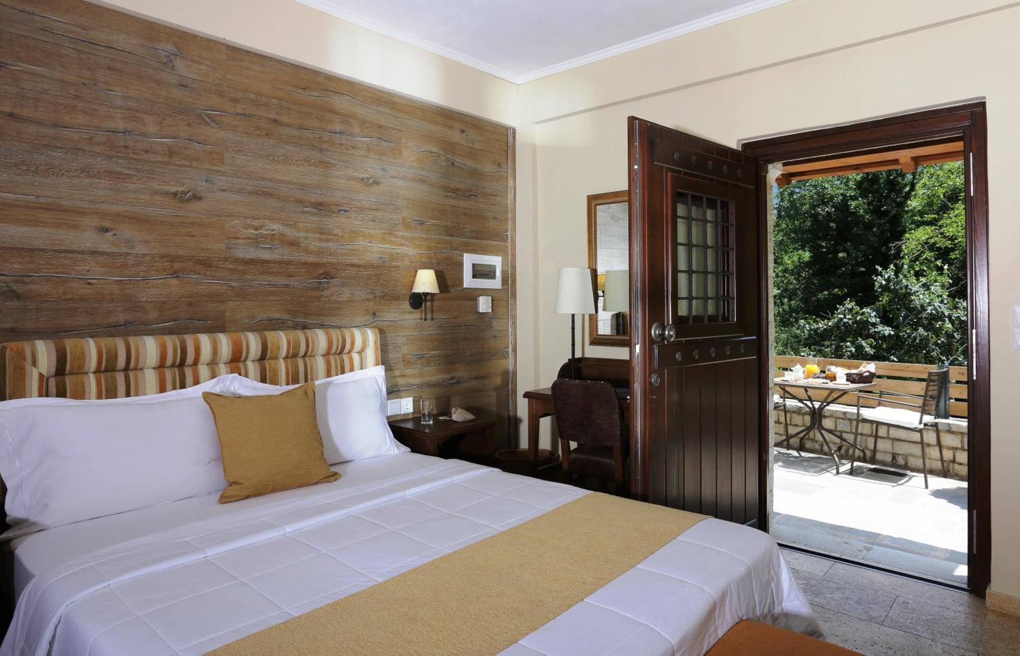 Gamila Rocks Mountain Hotel Aristi Bagian luar foto